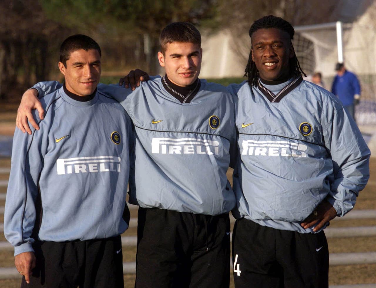 Seedorf jugó para los dos clubes de Milán, hazaña que sólo ha logrado Ronaldo, Zlatan Ibrahimovic y Andrea Pirlo.