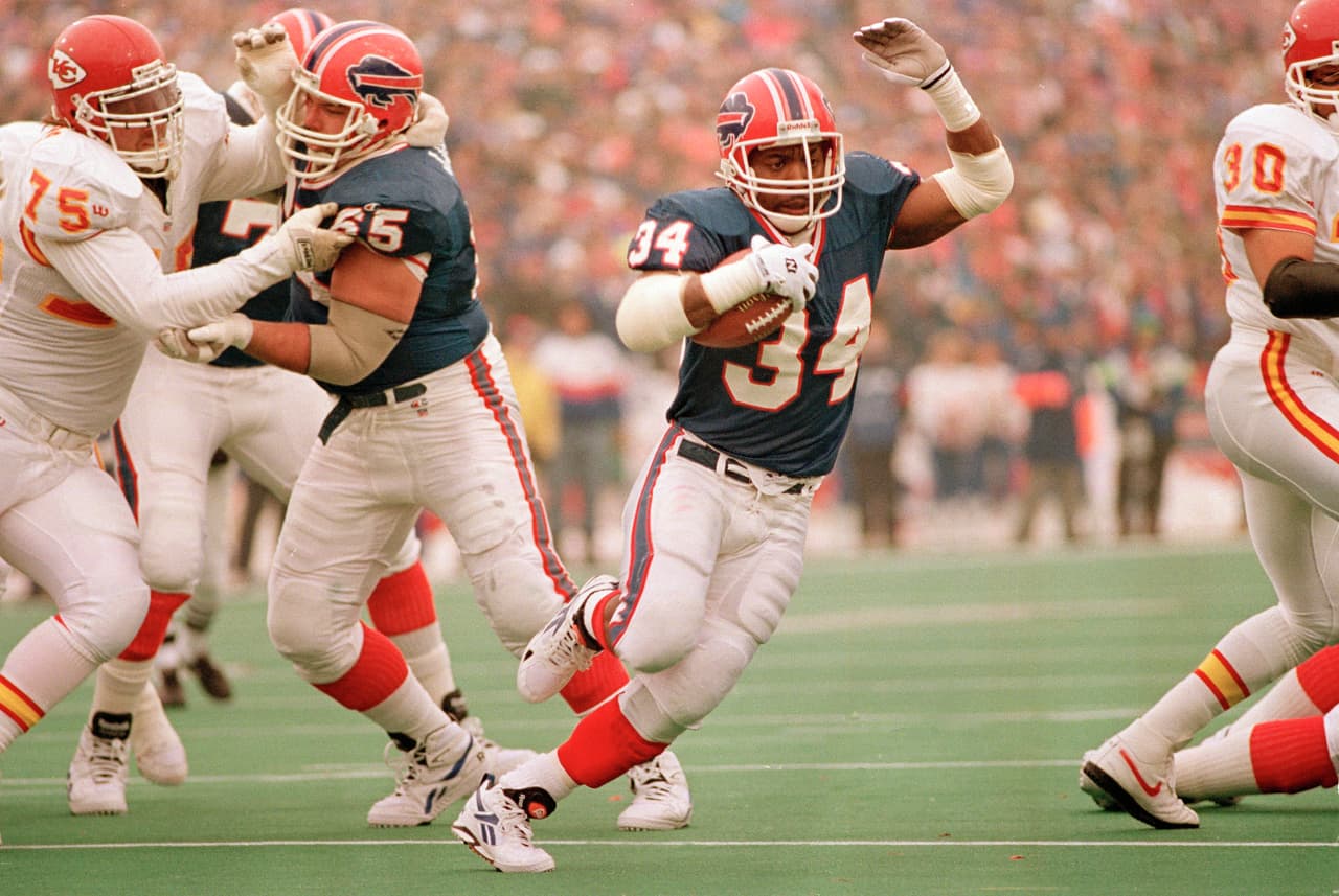 Una semana después de vencer a los Oilers, los Chiefs jugaron el primer Juego por el Campeonato de la AFC en su historia, el rival fueron los Buffalo Bills en el Ralph Wilson Stadium el 23 de enero de 1994, Buffalo llegaba como tricampeón defensor de la Conferencia Americana y Kansas City, con Joe Montana buscando su primer Super Bowl desde la temporada de 1969.