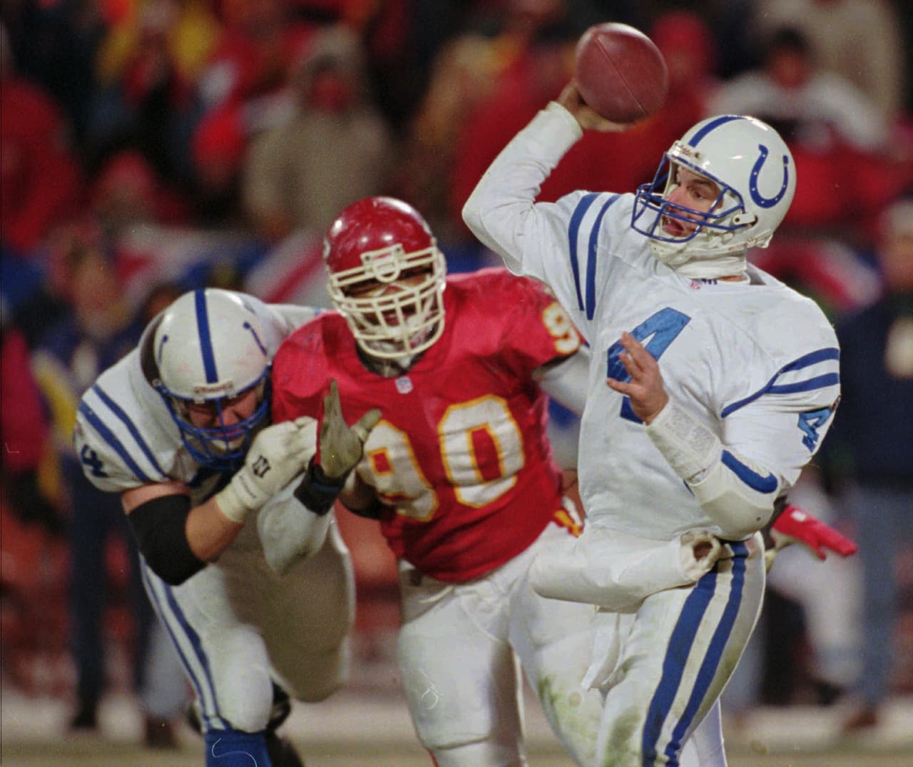 El rival, el 7 de enero de 1996 en el Arrowhead Stadium fueron los completamente desfavorecidos por los expertos Indianapolis Colts con Jim Harbaugh como su quarterback, todo parecía a favor de KC pero 10 puntos sin respuesta de los Colts le sentenció una gran sorpresa y la con Steve Bono como quarterback esta fue la última de seis postemporadas consecutivas para Kansas City.
