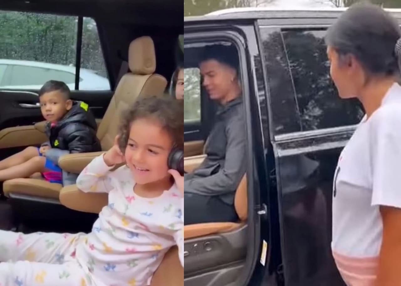 Hace dos años, Georgina se inclinó por una camioneta alemana, pero esta vez prefirió regalarle una de origen estadounidense. Nada más y nada menos que una
<b>Cadillac Escalade</b> de nueva generación con lo último en tecnología, lujo y amplio espacio para su familia, que al igual que su garaje, sigue creciendo.
<br>
<br>
<b>Relacionado:</b>
<a href="https://www.univision.com/carros/carros-y-famosos/georgina-rodriguez-coleccion-carros-cristiano-docuserie-netflix">Georgina Rodríguez muestra la colección de carros de Cristiano en su nueva docuserie de Netflix</a>