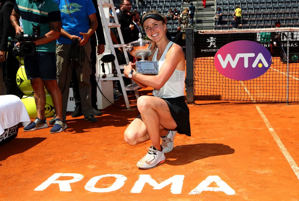 Una gran señal en la carrera de la ucraniana es que ha vencido a ganadoras de torneos grandes como Serena y Venus Williams, Garbiñe Muguruza, Angelique Kerber y Caroline Wozniacki.
