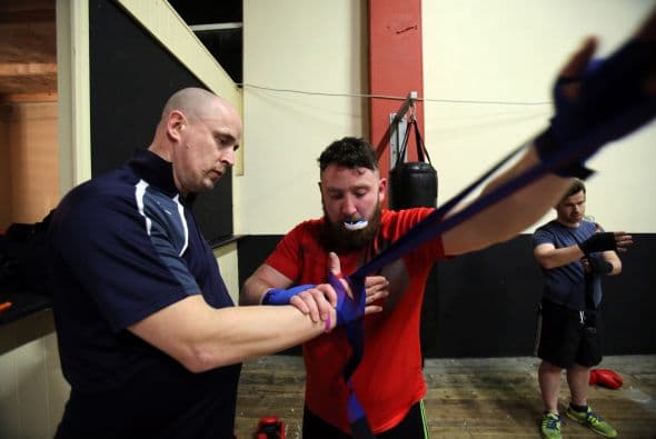 El exjugador de fútbol gaélico se entrenó cinco veces por semana para el combate, pero tuvo tiempo de participar en otra gala benéfica, esta vez como bailarín.