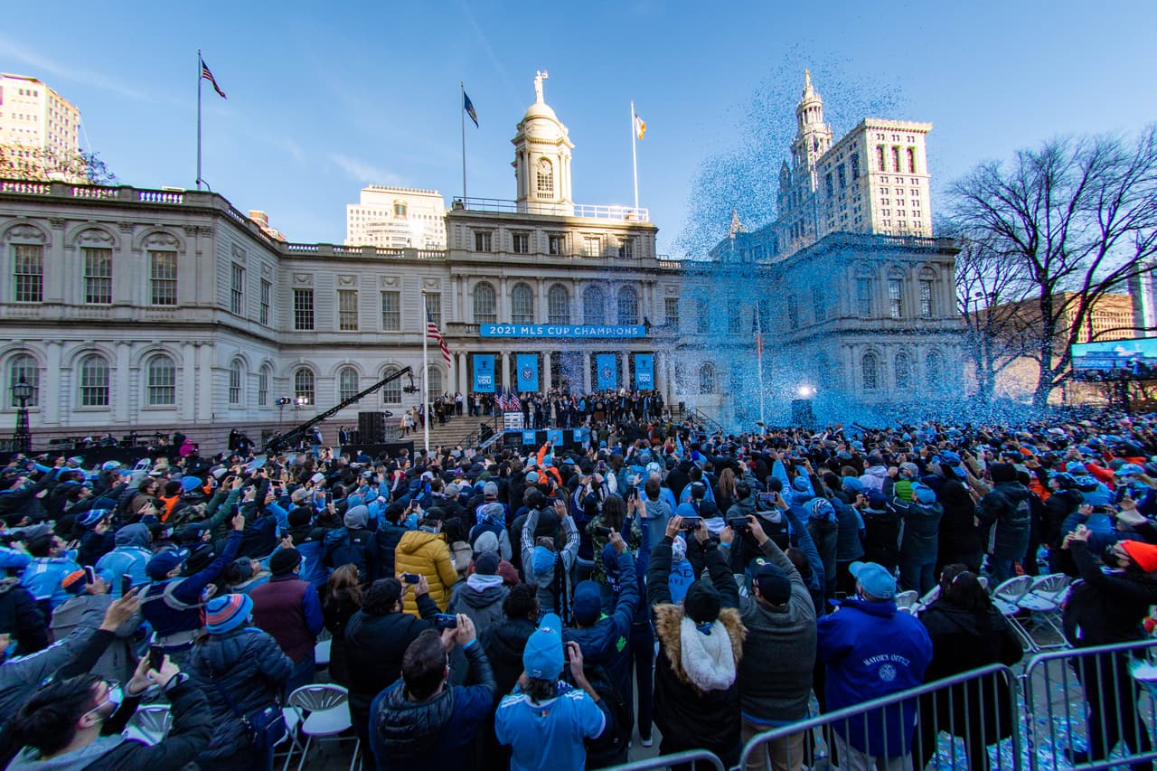 Una multitud se congregó en el lugar para saludar a los nuevos campeones de la Major League Soccer.
<br>