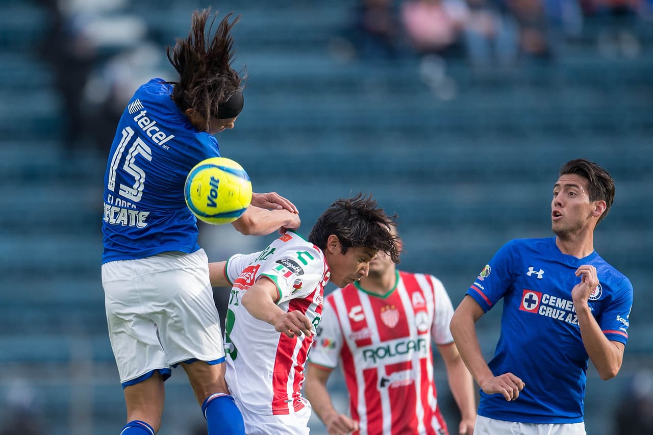Salvo en los primeros minutos del encuentro que Cruz Azul tuvo par de avisos, el resto del encuentro se vieron con la pólvora mojada.