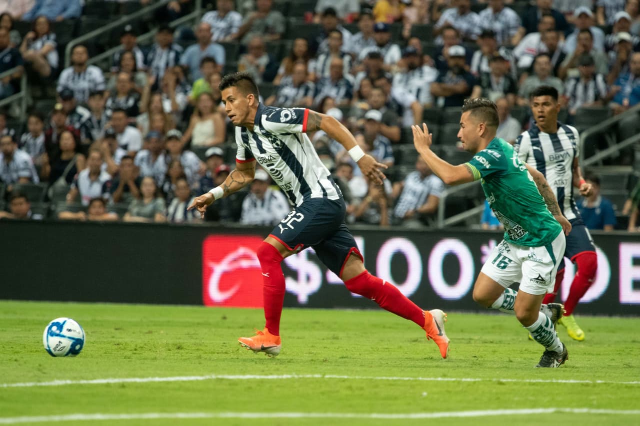 Los dirigidos por Nacho Ambriz comenzaron a dominar las acciones