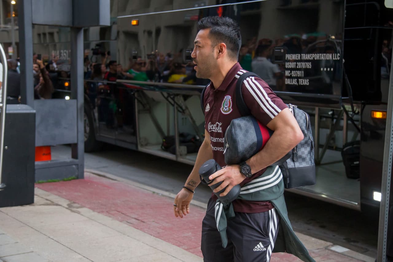 De hecho, en el equipo actual, un jugador como Marco Fabián apenas regresa de una lesión que lo mantuvo ausente durante varios meses y lo hizo demostrando sus cualidades con goles.