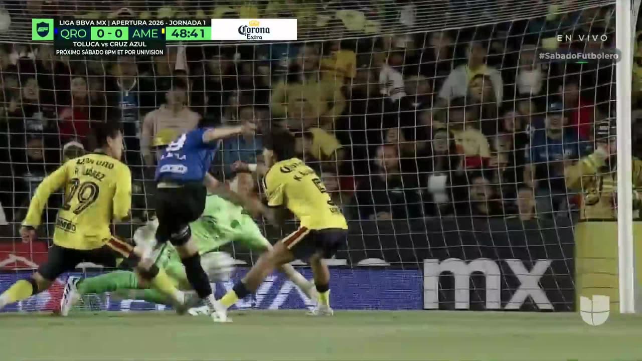 ¡Atajadón de Cota para negarle el gol a Alí Ávila! Se salva América