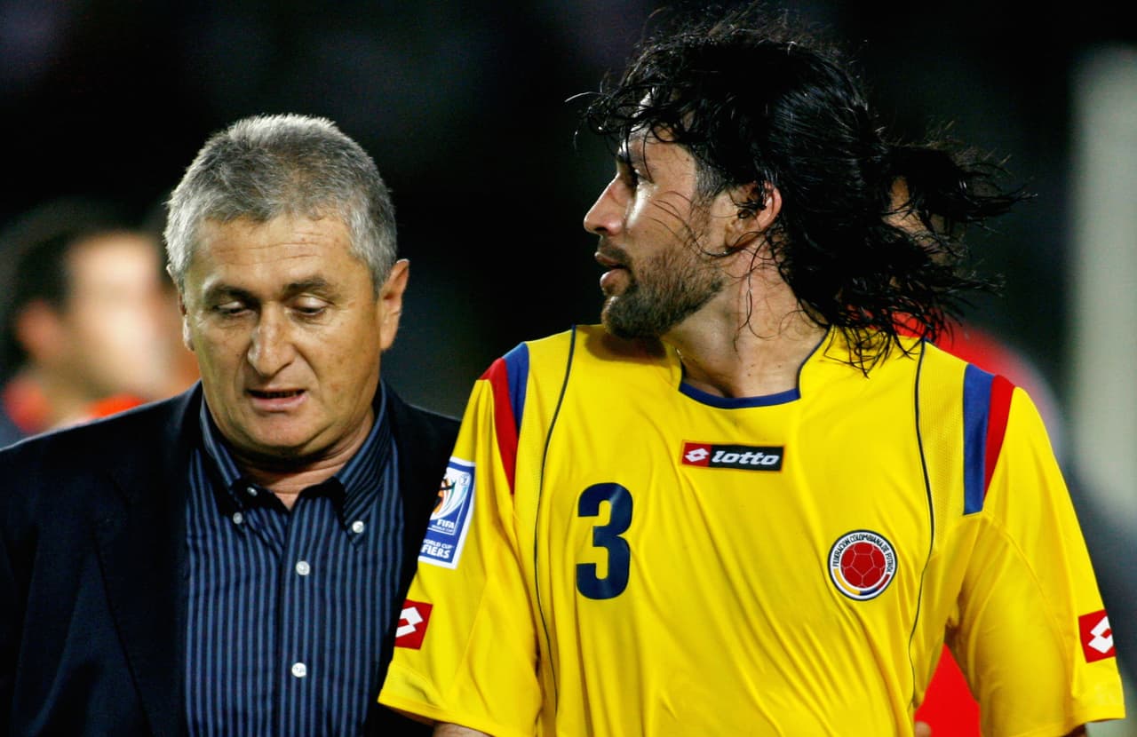 Lara volvió a tener en cuenta a veteranos que Pinto había descartado y buscó la unidad alrededor de la selección Colombia. El estilo del técnico es el de ser muy cercano a sus dirigidos.