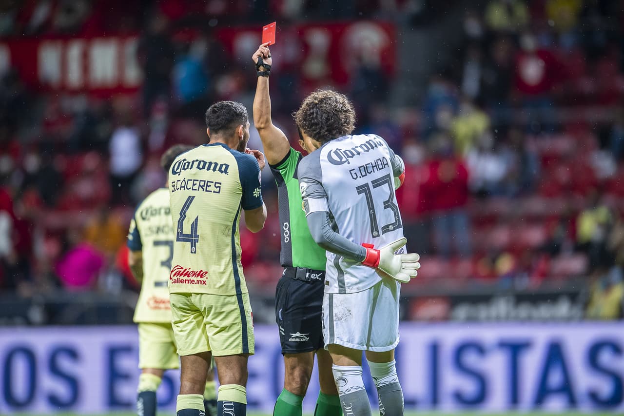 FMF recibe apelación del América por expulsión a Sebastián Cáceres