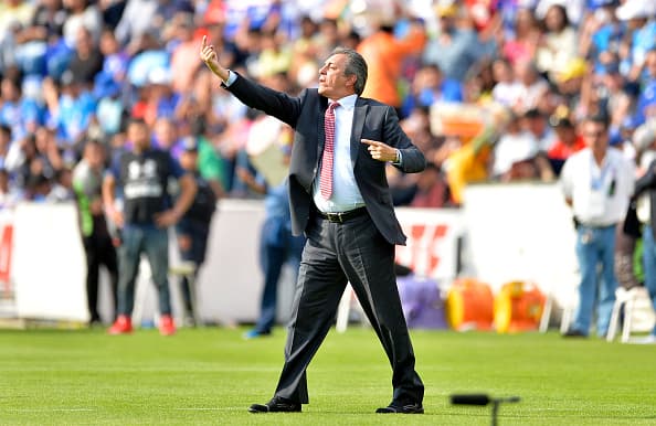 Chivas descarta a cinco futbolistas para duelo contra el Atlético de Madrid