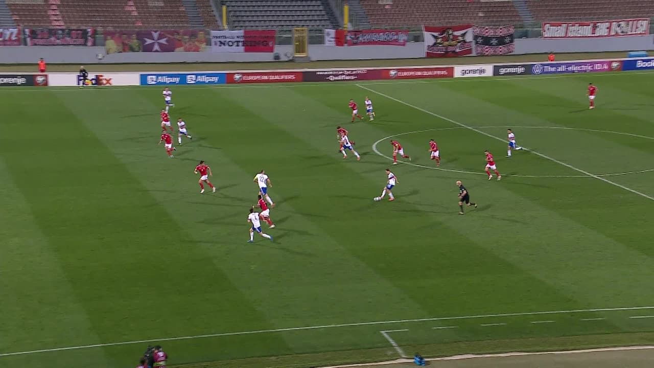 ¡GOL!  anota para Rusia. Mario Figueira Fernandes