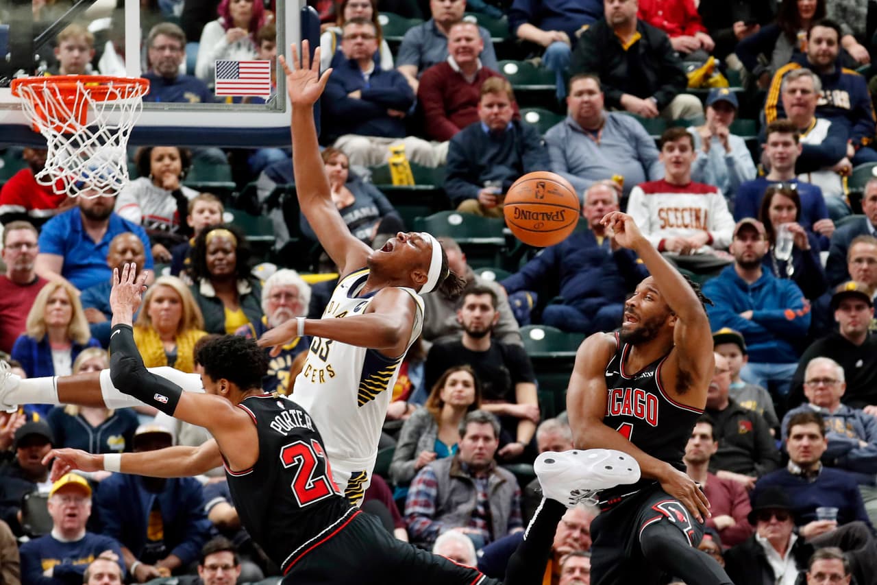 <b>CHICAGO 96-105 INDIANA</b>. A pesar de haber perdido ya casi un mes atrás a su mejor hombre, Victor Oladipo, los Pacers (42-23) se mantienen como el tercero mejor del Este, mientras los Bulls (18-47) suman su segunda derrota al hilo.
