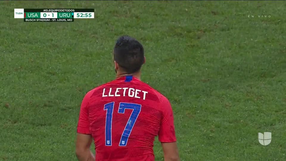 Tiro desviado de Sebastian Lletget