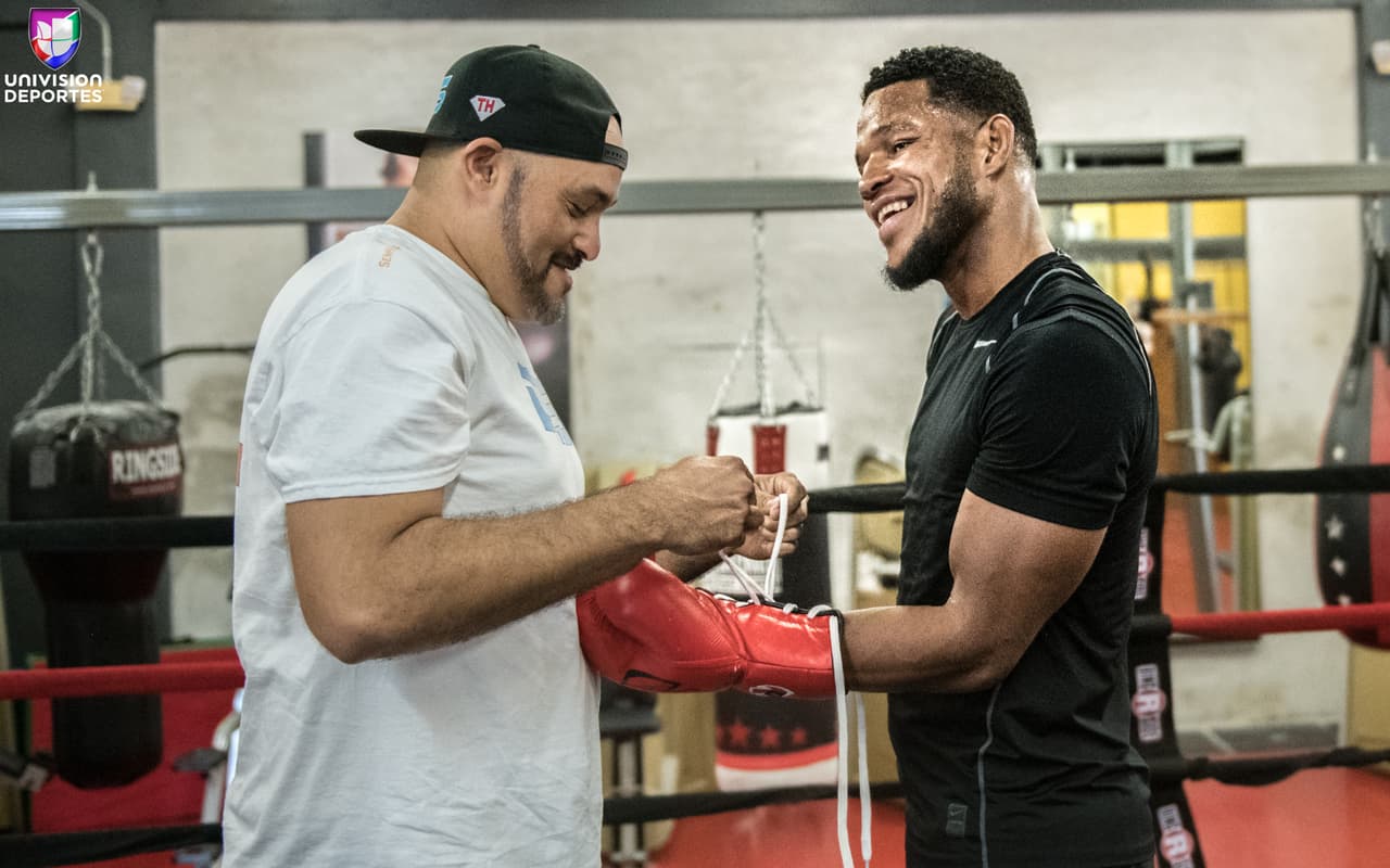 Sullivan Barrera (21-1, 14 KOs) se encuentra en perfecta condición física para enfrentar el reto de convertirse en campeón del mundo semipesado el próximo tres de marzo en el Madison Square Garden.