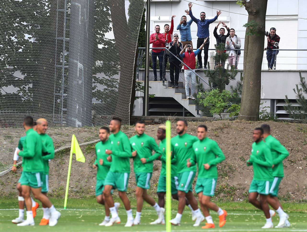 Por desgracia, y pese a presentar una selección que juega bien, con recursos y que cuenta con jugadores muy interesantes, Marruecos ya está eliminada al perder sus dos duelos previos.