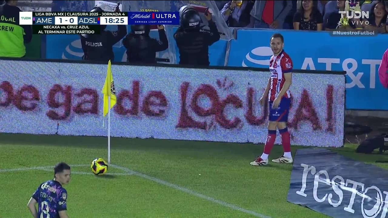 ¡TIRO ATAJADO! disparo por Rodrigo Dourado.