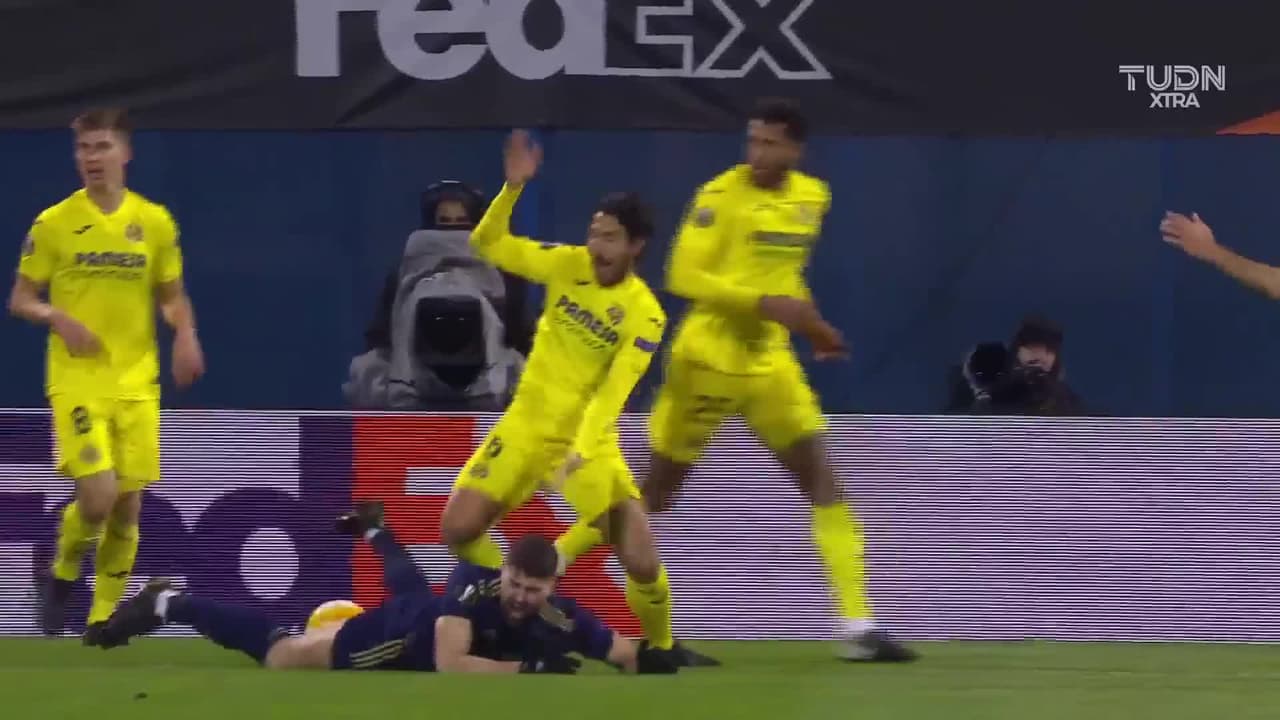 ¡TIRO ATAJADO! disparo por Lovro Majer.