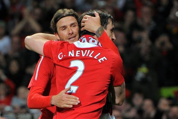 Ambos jugadores se fundieron en un abrazo.