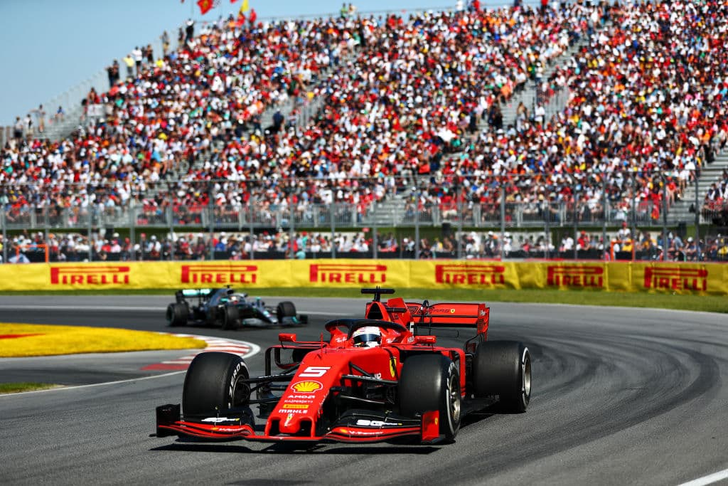 Debido al diseño de la pista, Montreal presentó la mejor oportunidad de ganar una carrera, ya que Charles Leclerc sufrió una falla en el motor mientras lideraba en Bahrein, y Ferrari casi solo tenía la ventaja sobre Mercedes.