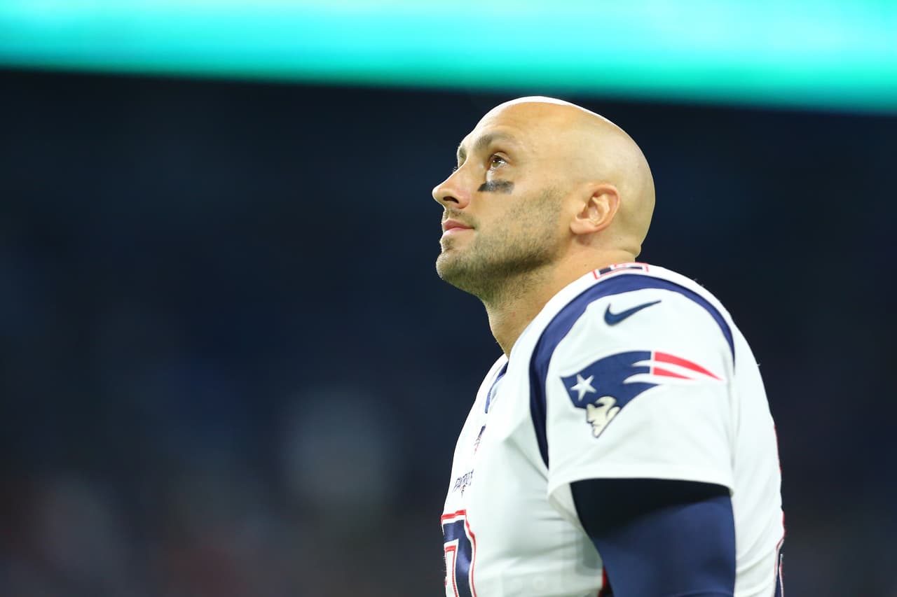 Los Colts firmaron al QB Brian Hoyer