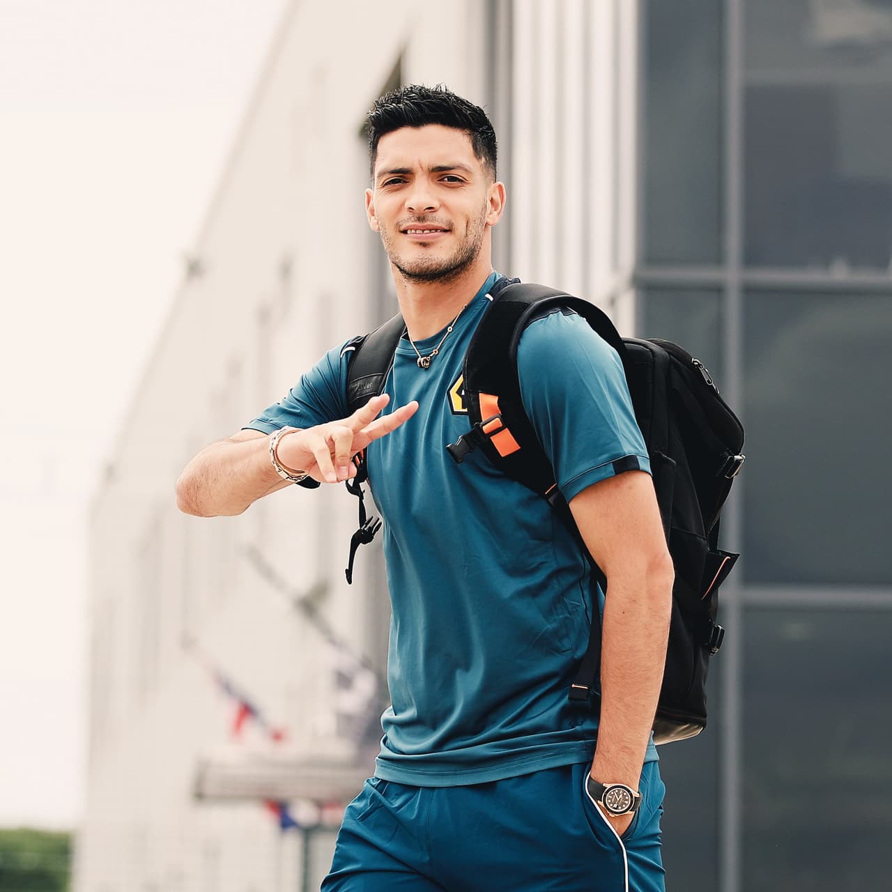 El mexicano puede perderse casi 10 partidos con su equipo y algunos con el Tri.