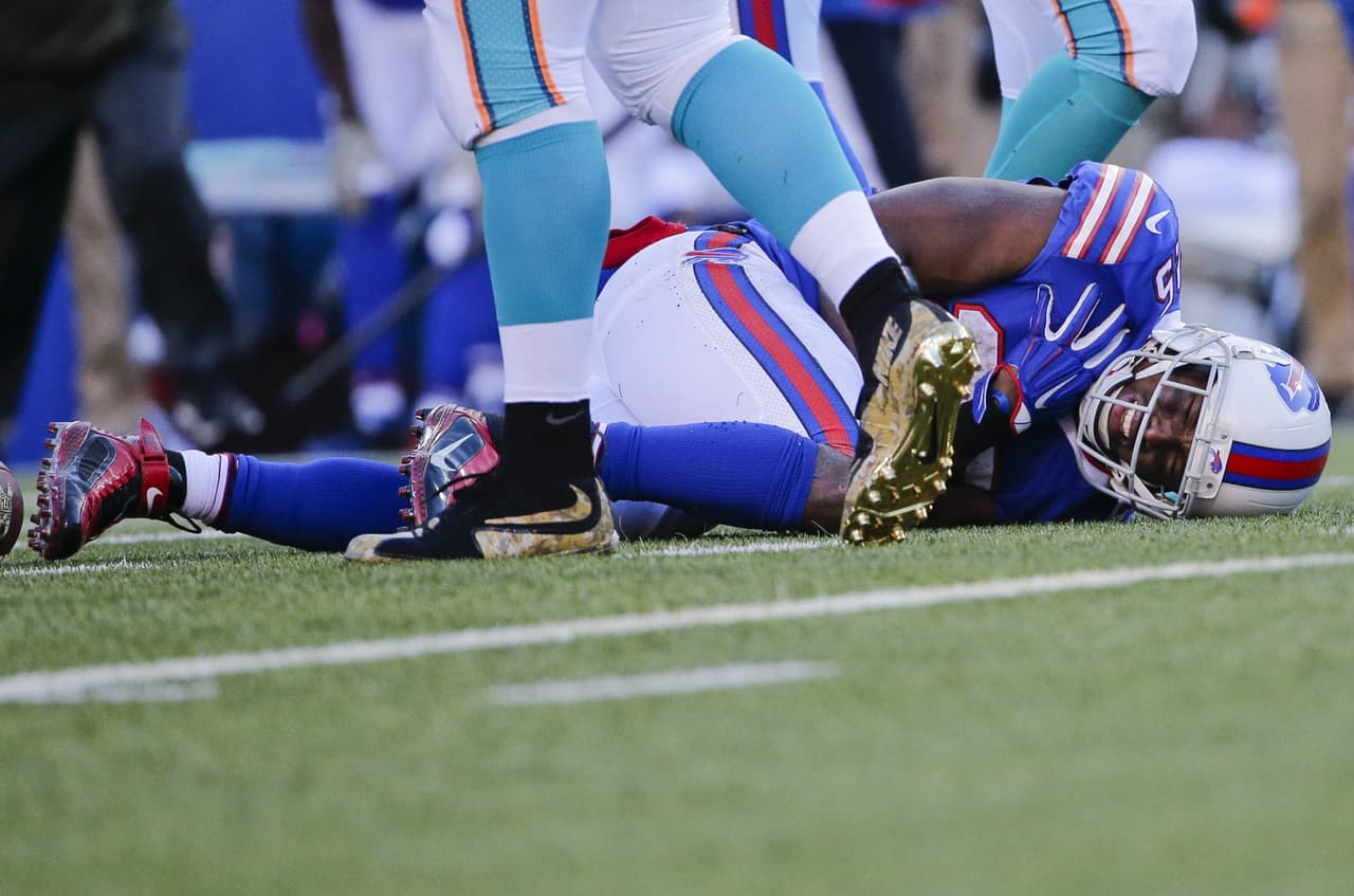 LeSean McCoy mantiene situación incierta sobre sus hombros lesionados