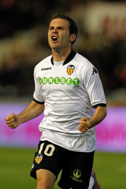 Juan Mata es otro futbolista que deberá crece a pasos agigantados pues Valencia se desprendió de Villa y David Silva. El atacante es una mezcla de los dos futbolistas ya mencionados y en estos momentos el pilar en ataque de los 'Chés'.