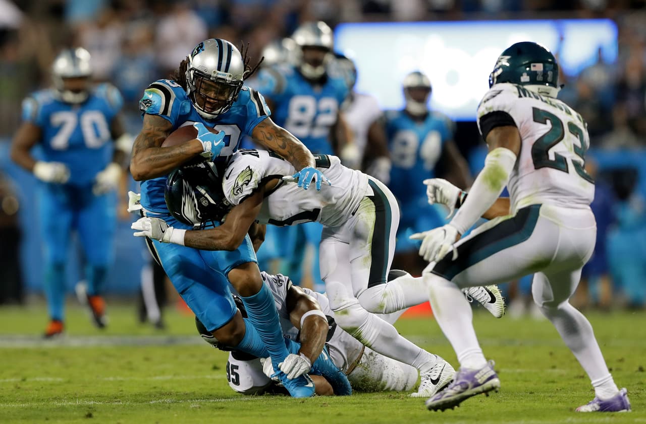 Semana 6: En un duelo de poder a poder, los Eagles dieron un golpe de autoridad al derrotar a domicilio a Newton y los Panthers.