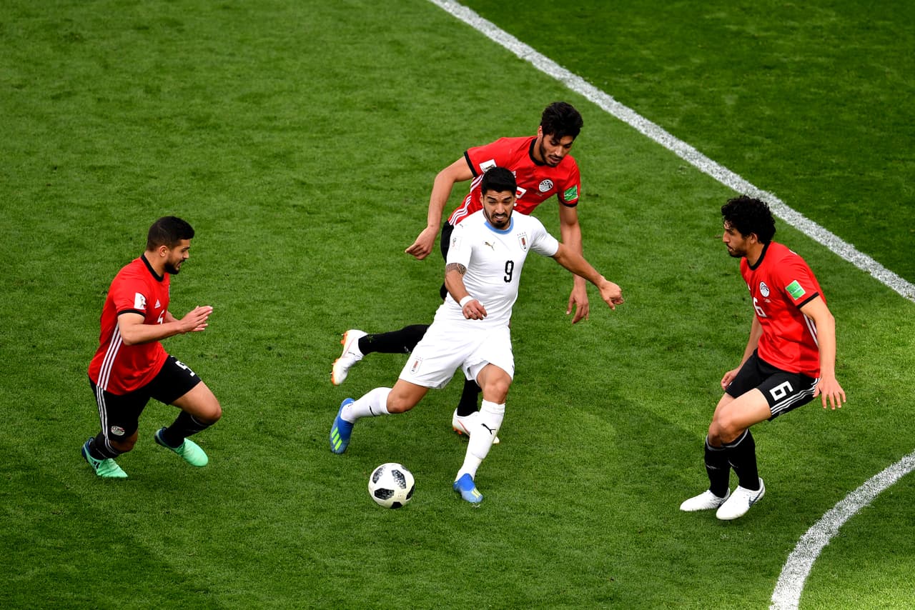 El segundo tiempo la dinámica de Uruguay atacando y Egipto cerrando los espacios cambió muy poco.