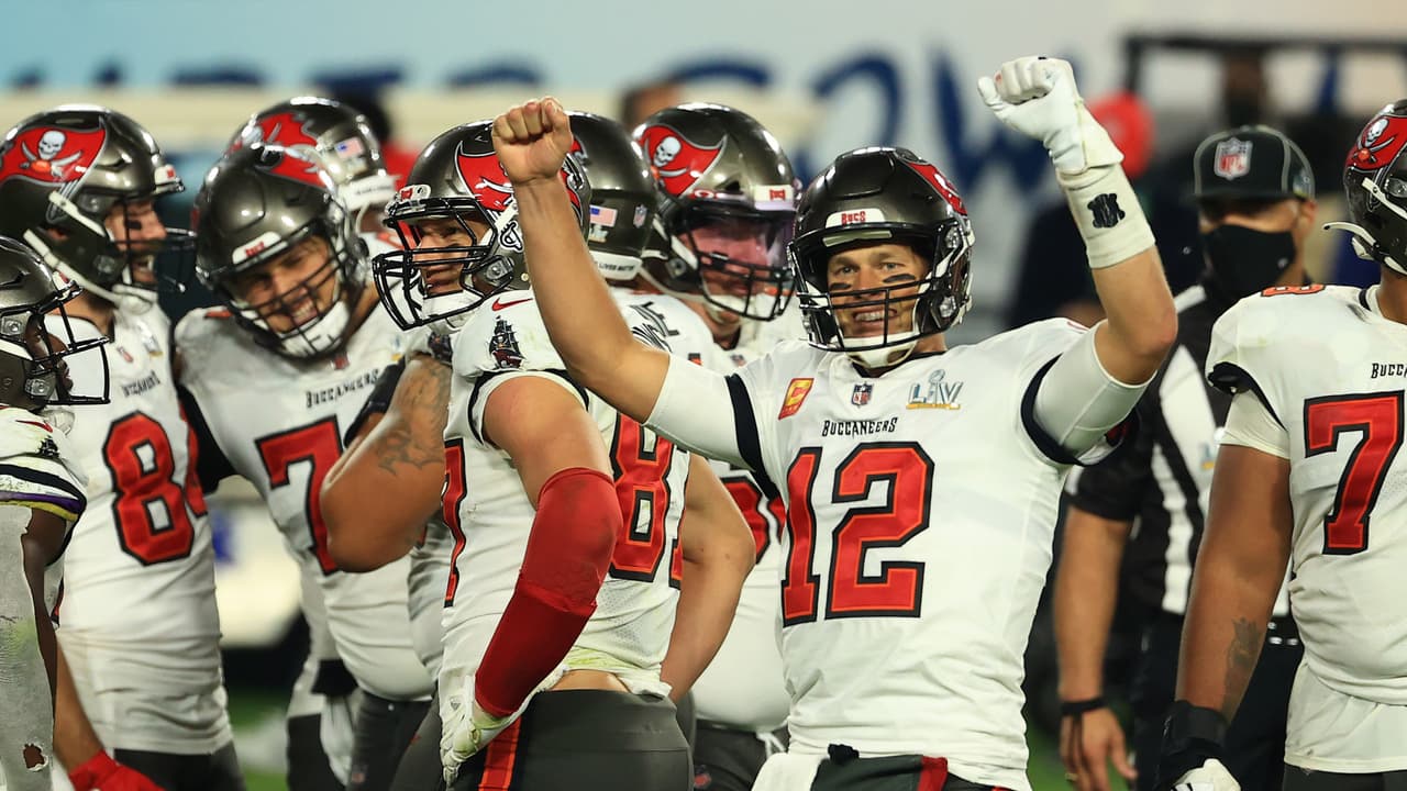 Casa Blanca extenderá invitación a Bucs y Lakers para tradicional visita