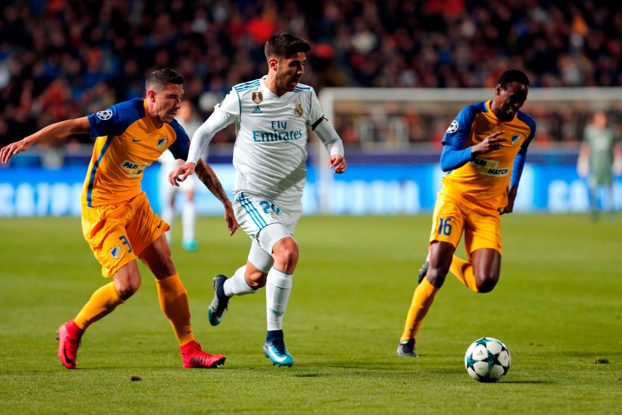 En la mitad del campo estuvo Marco Asensio, que poco a poco va recuperando su mejor nivel luego de unos partidos por lo bajo en el inicio de temporada.