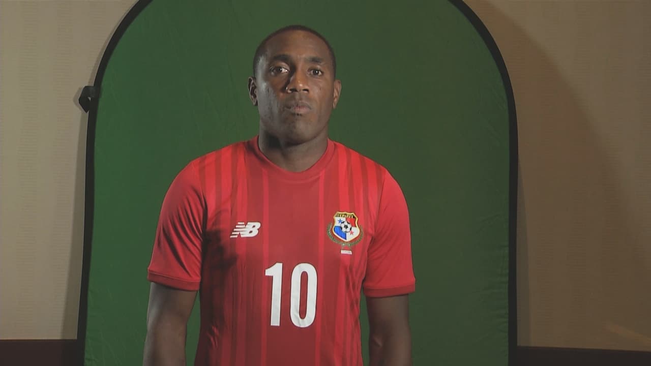 Luis Tejada: Fue expulsado injustamente del partido, muy temprano. SC