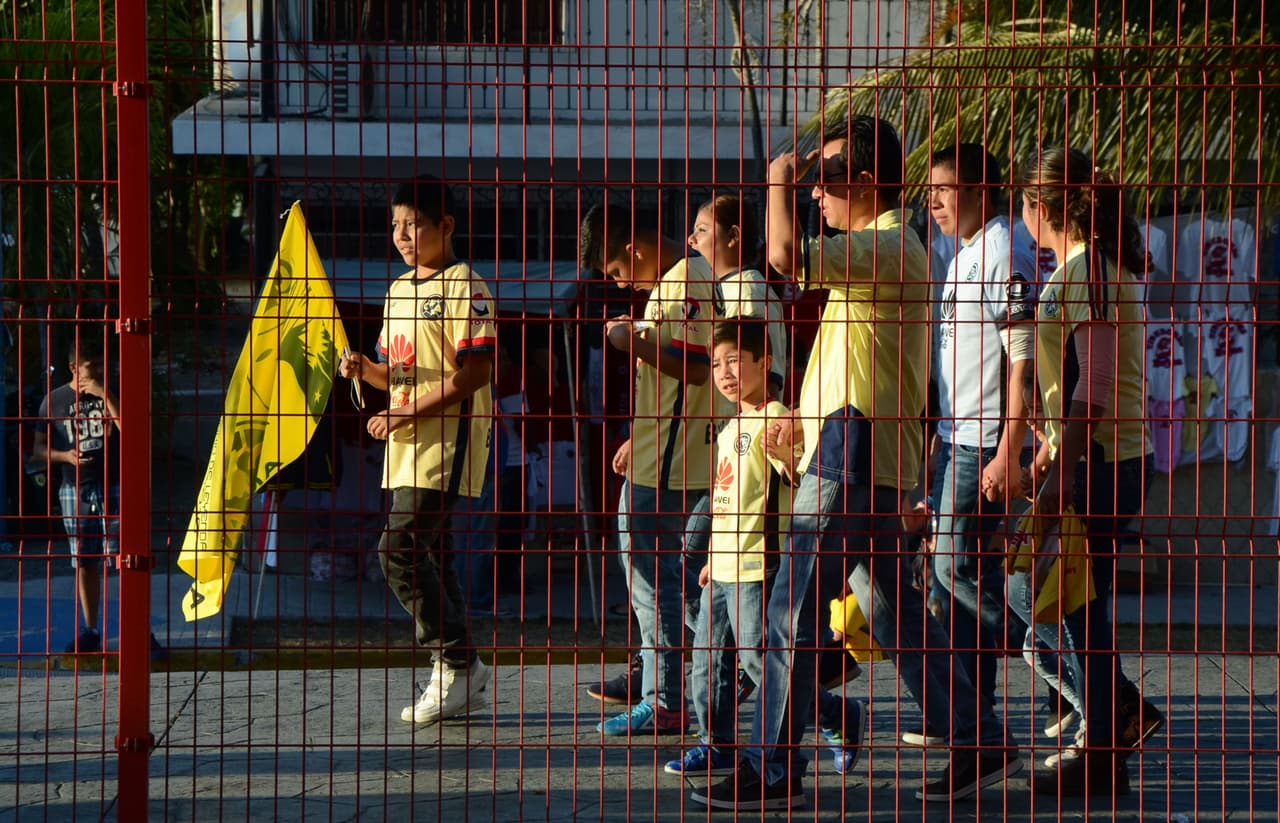 Así se vivió el colorido de la afición en la Jornada 6 del Clausura 2016 de la Liga MX.