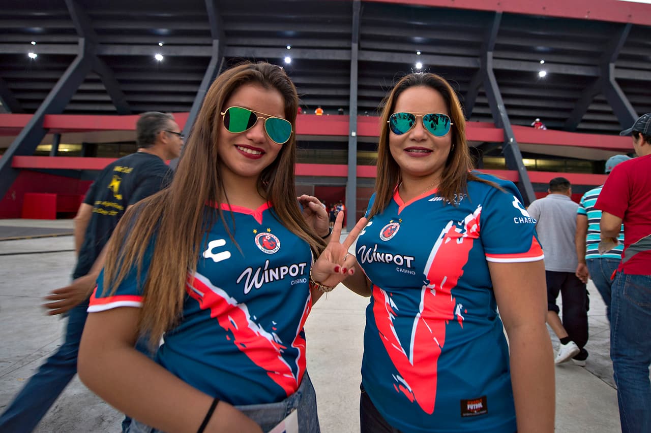 Así se vivió el colorido de la afición en la Jornada 6 del Clausura 2016 de la Liga MX.