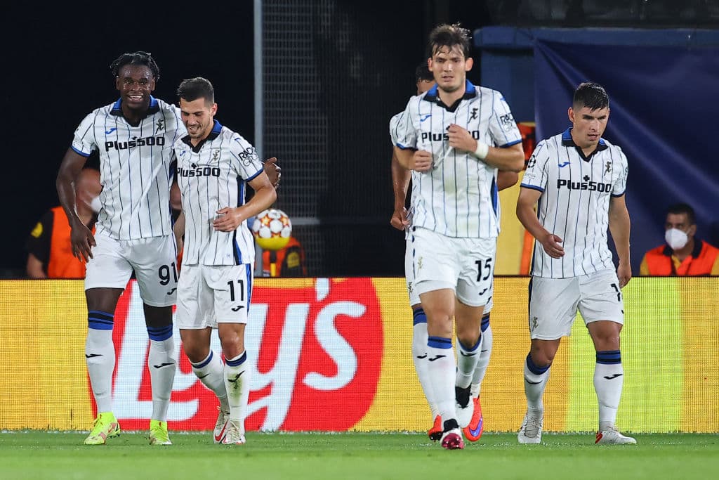 En la recta final del encuentro, Robin Gosens se enacrga de robarle el triunfo a los locales y el Villarreal y Atalanta empatan 2-2 en su debut de Champions.