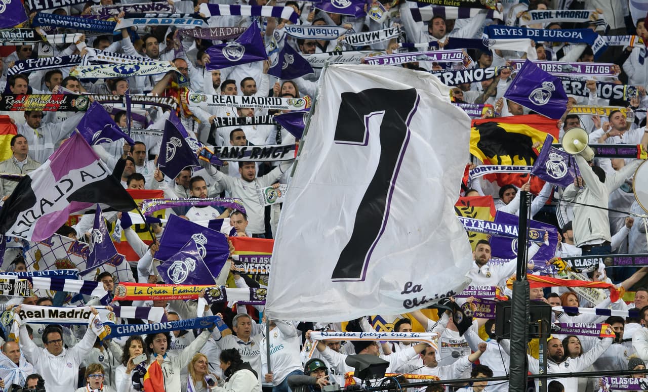 <b>Fidelidad de sus hinchas: </b>Si bien la hinchada de Real Madrid es muy exigente con su equipo, es raro no ver el Santiago Bernabéu lleno. Son seguidores muy leales y ahora lo demuestran.