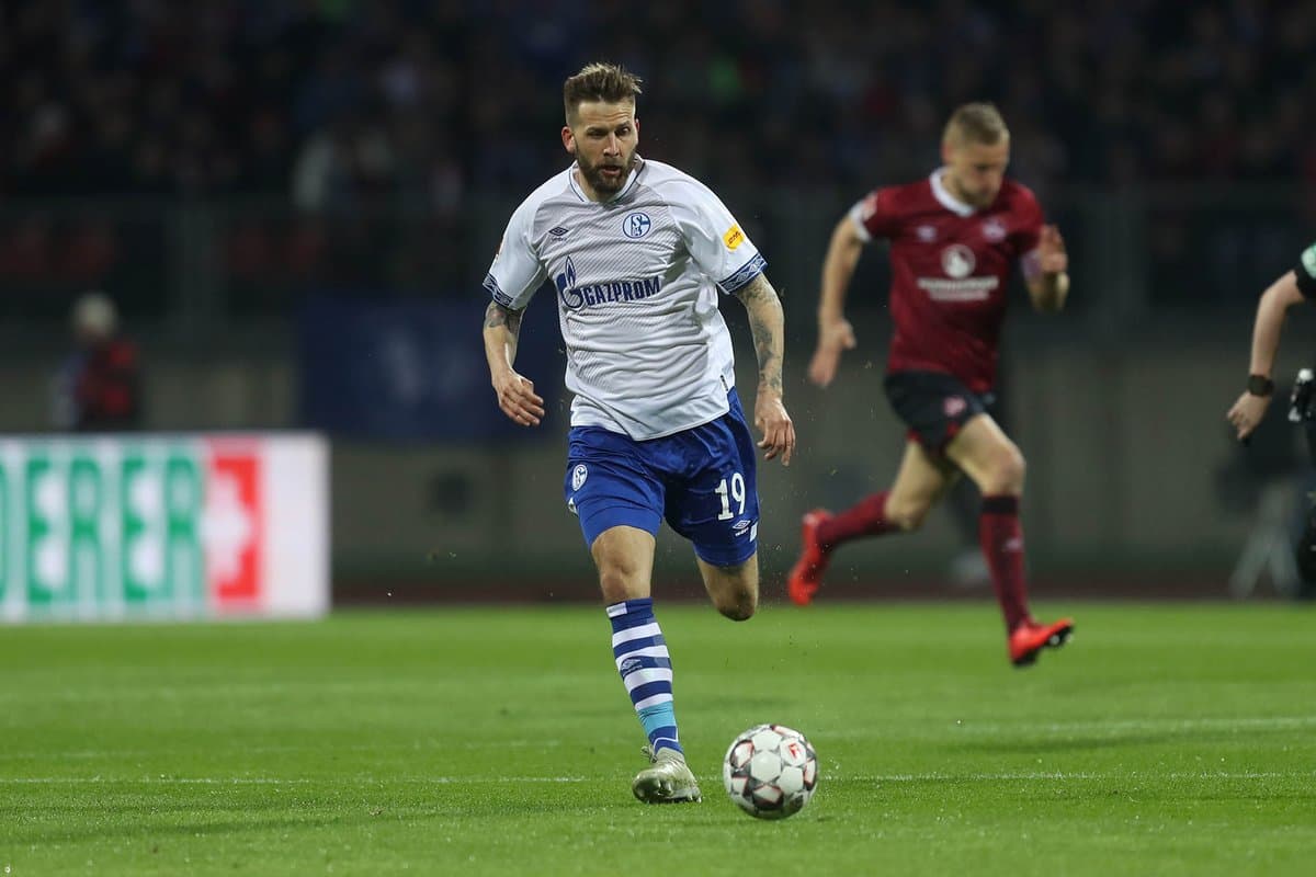 El primer tiempo fue casi para el olvido, con un Schalke con más ganas de encontrar la salvación, aunque los dos equipos hicieron poco para vencer.