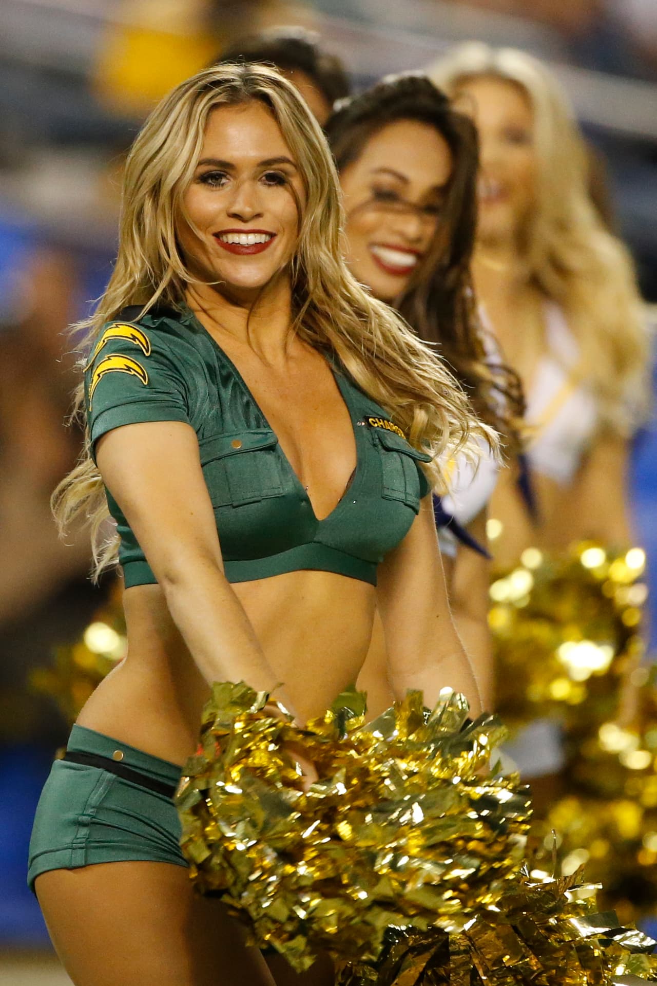 ¡Lo que estabas esperando, las porristas de la jornada 9 de la NFL!