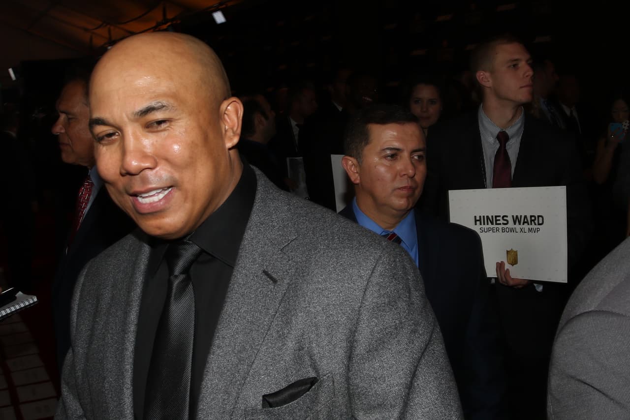 Las personalidades más importantes de la NFL se dieron cita en Santa Clara, California para el NFL Honors, aquí las mejores imágenes de la alfombra roja.