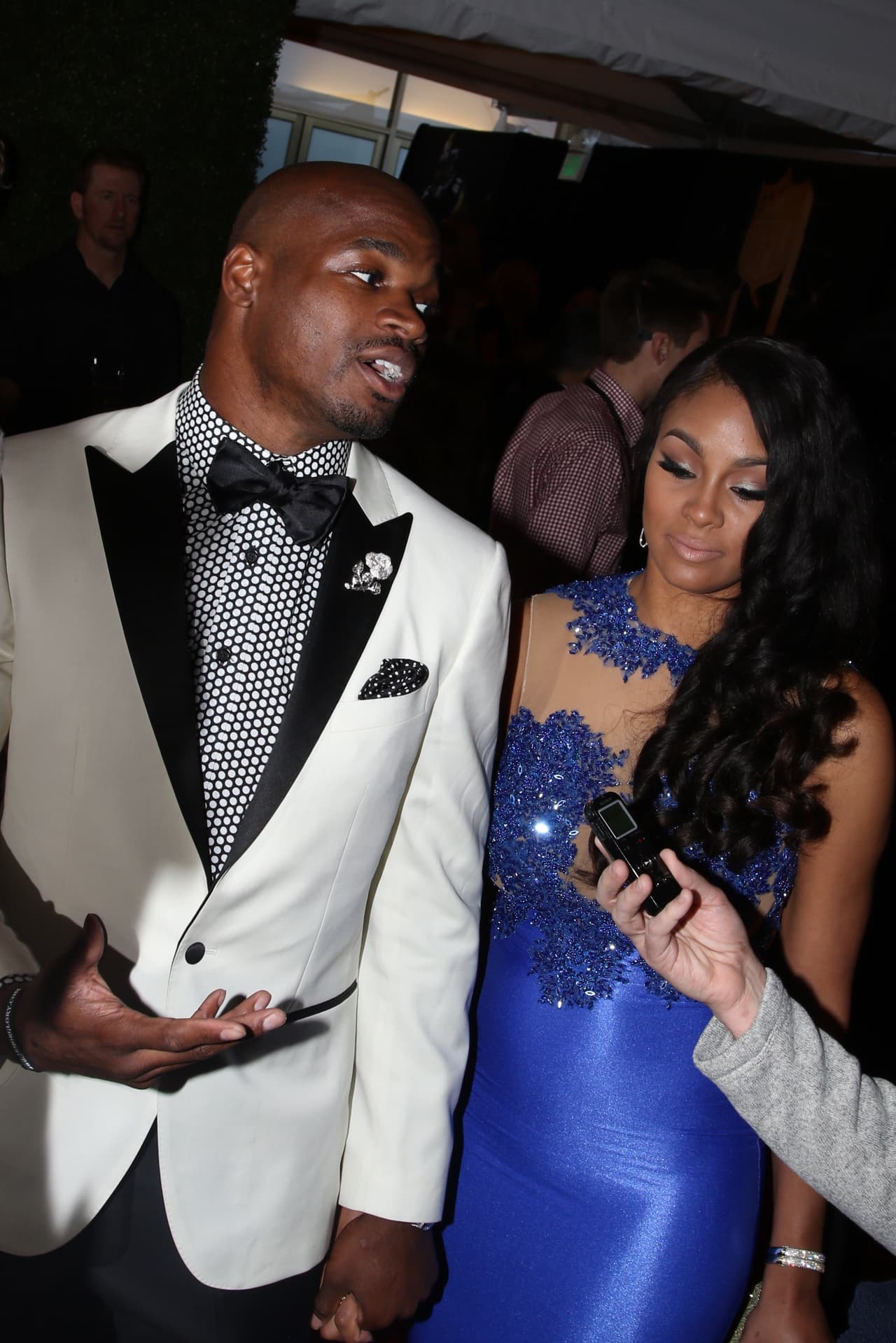 Las personalidades más importantes de la NFL se dieron cita en Santa Clara, California para el NFL Honors, aquí las mejores imágenes de la alfombra roja.