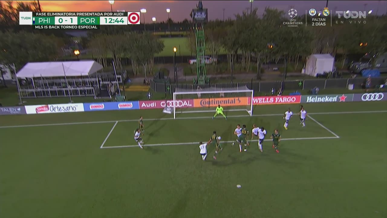 Se duerme la defensa del Philadelphia y Jeremy Ebobisse marca el 1-0 para Timbers