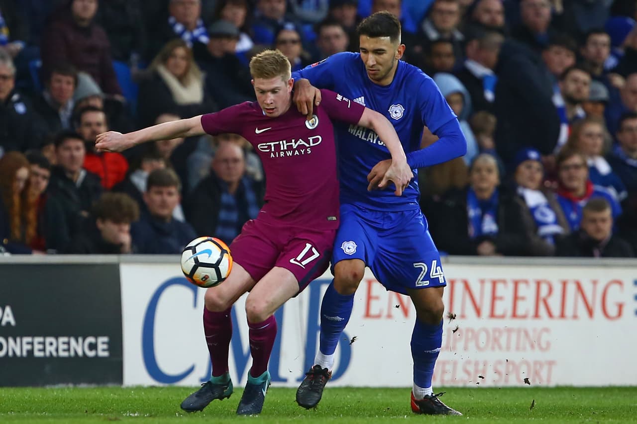 Los visitantes impusieron la calidad de sus titulares desde el principio de partido y tomaron pronto la iniciativa.