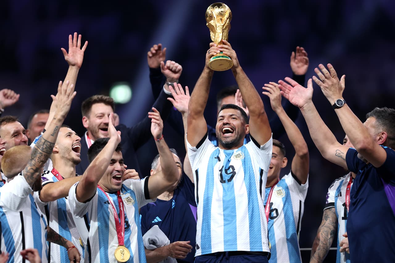'Kun' Agüero se queda con dos joyas del campeonato mundial de Argentina 