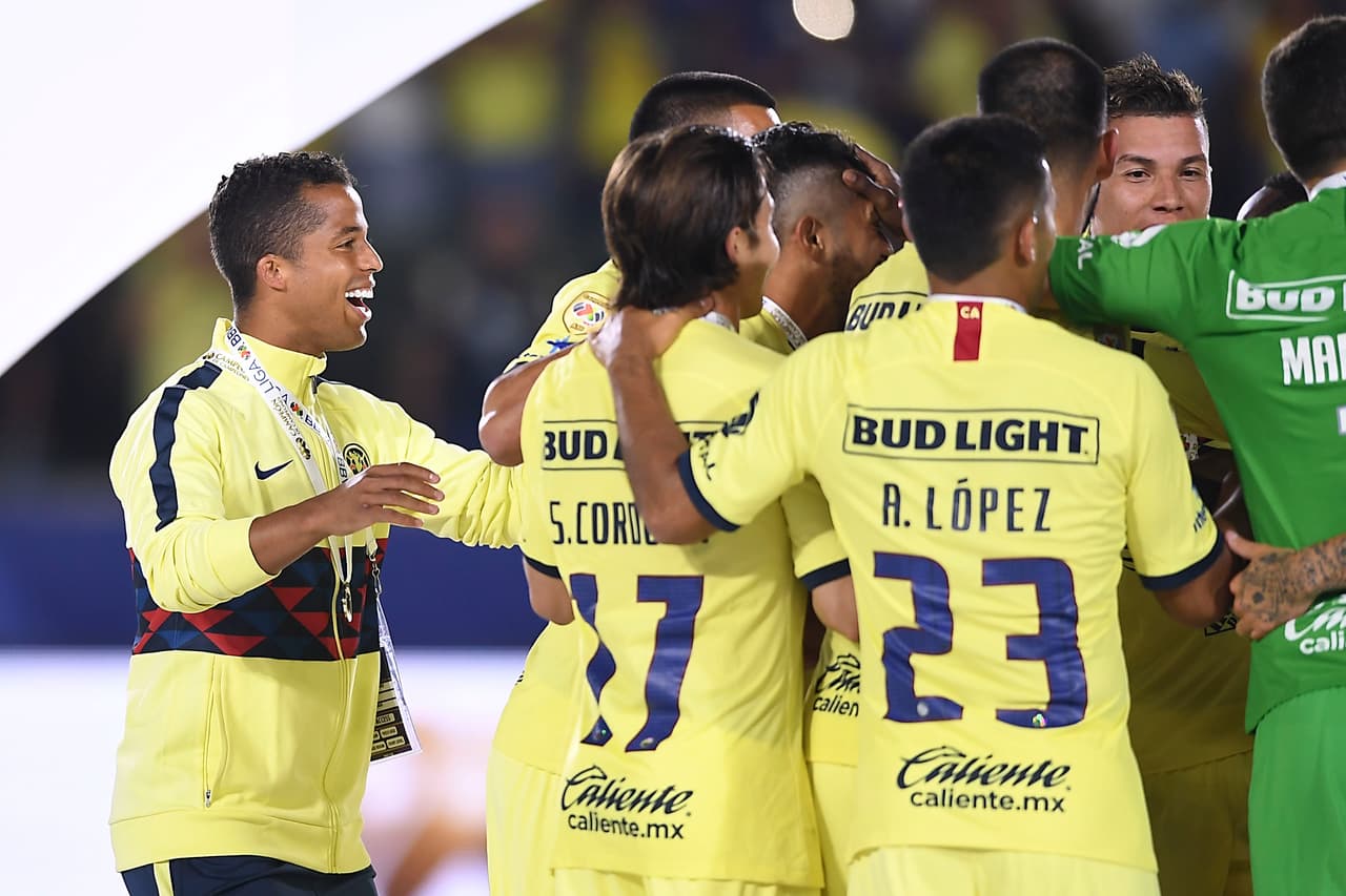 Giovani desata locura en la llegada del América a México