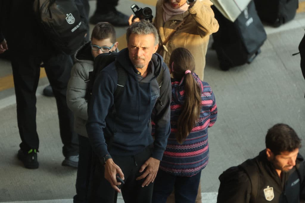Luis Enrique viaja a Londres para negociar con el Chelsea