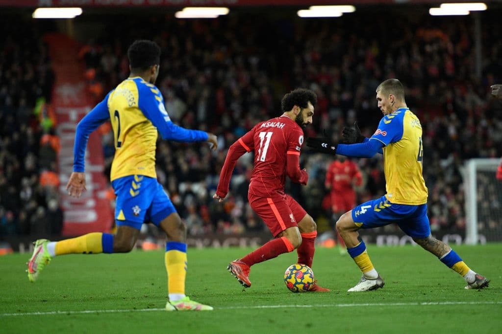 Arsenal no sufre en casa y vence 2-0 al Newcastle United, Aston Villa le hace la diablura al Crystal palace y les pegan 1-2, Liverpool muestra su poderío goleando 4-0 al Southampton y Brighton & Hove Albion no se hace daño con el Leeds United y firman el 0-0.