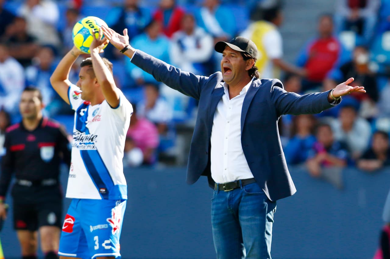 En enero de 2017 se encargó del Puebla para afrontar el Clausura.