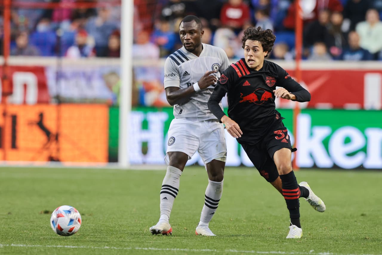 Fue un duelo directo por la clasificación a los Playoffs.
<br>