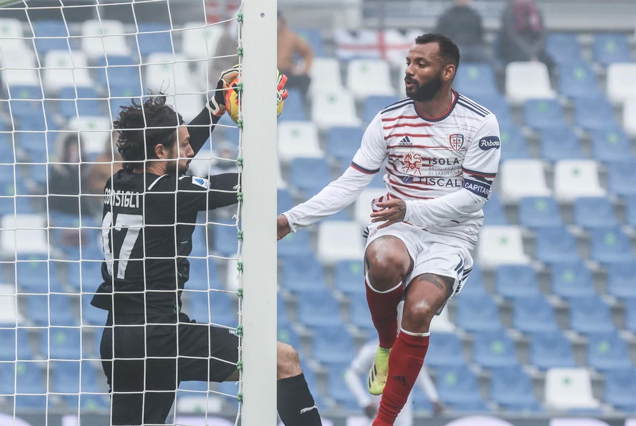 Sassuolo empata con golazos ante Cagliari 2-2 en la Serie A. Scammaca y Berardi anotaron para los neroverdi, mientras que Diao y Joao Dos Santos (de penal) lo hicieron para los visitantes.