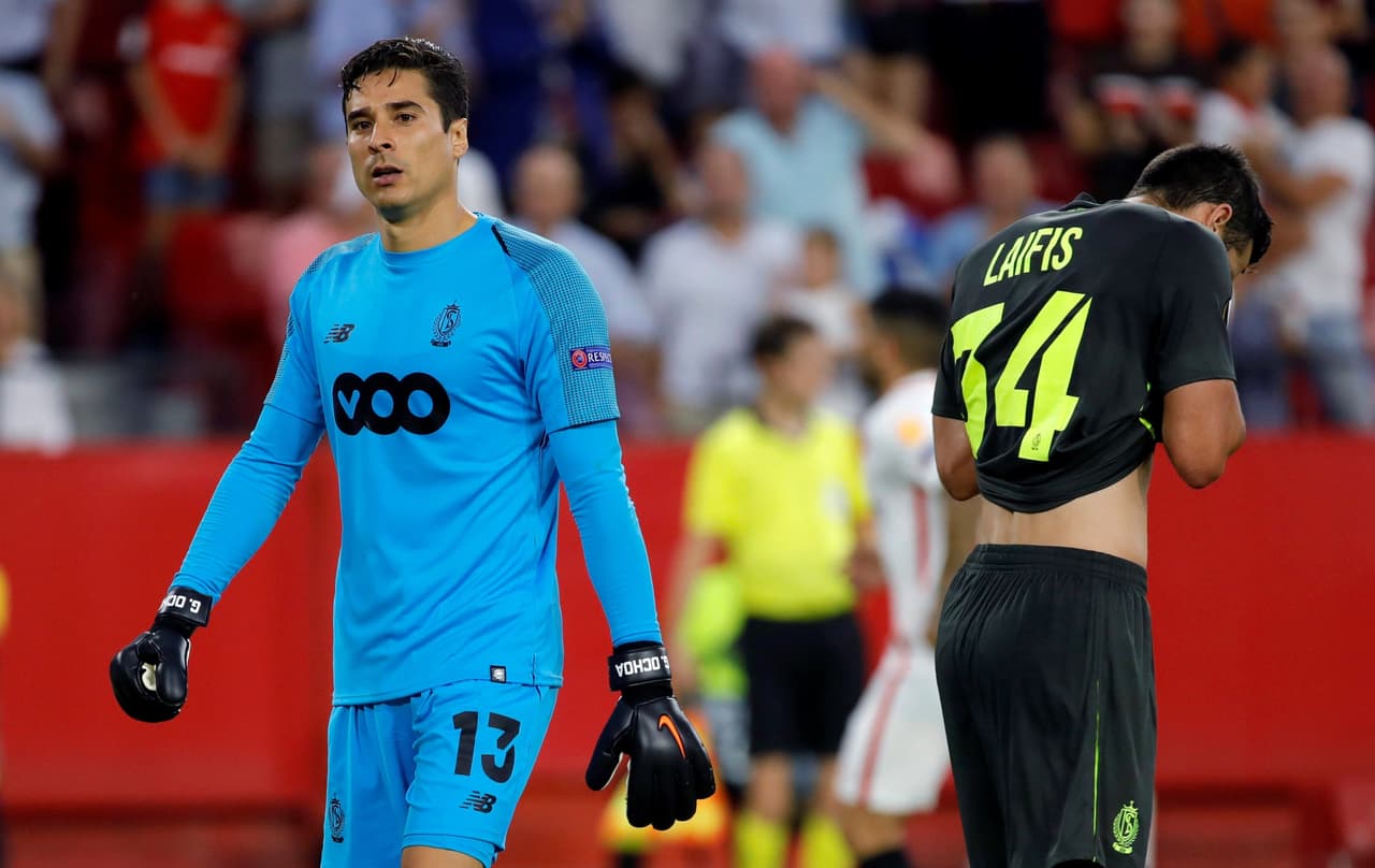 Guillermo Ochoa: el portero del Tri no jugó en la derrota por Copa de esta semana y está listo para visitar este domingo con el Standard de Lieja al KV Oostende por la Liga belga. Son cinco juegos sin ganar los que tiene su equipo juntando todas las competencias.